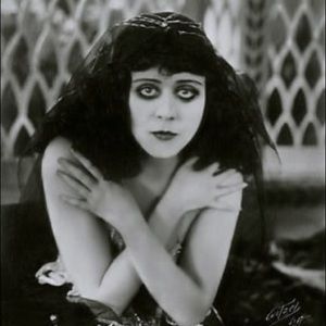 Meet your Posher, Lila